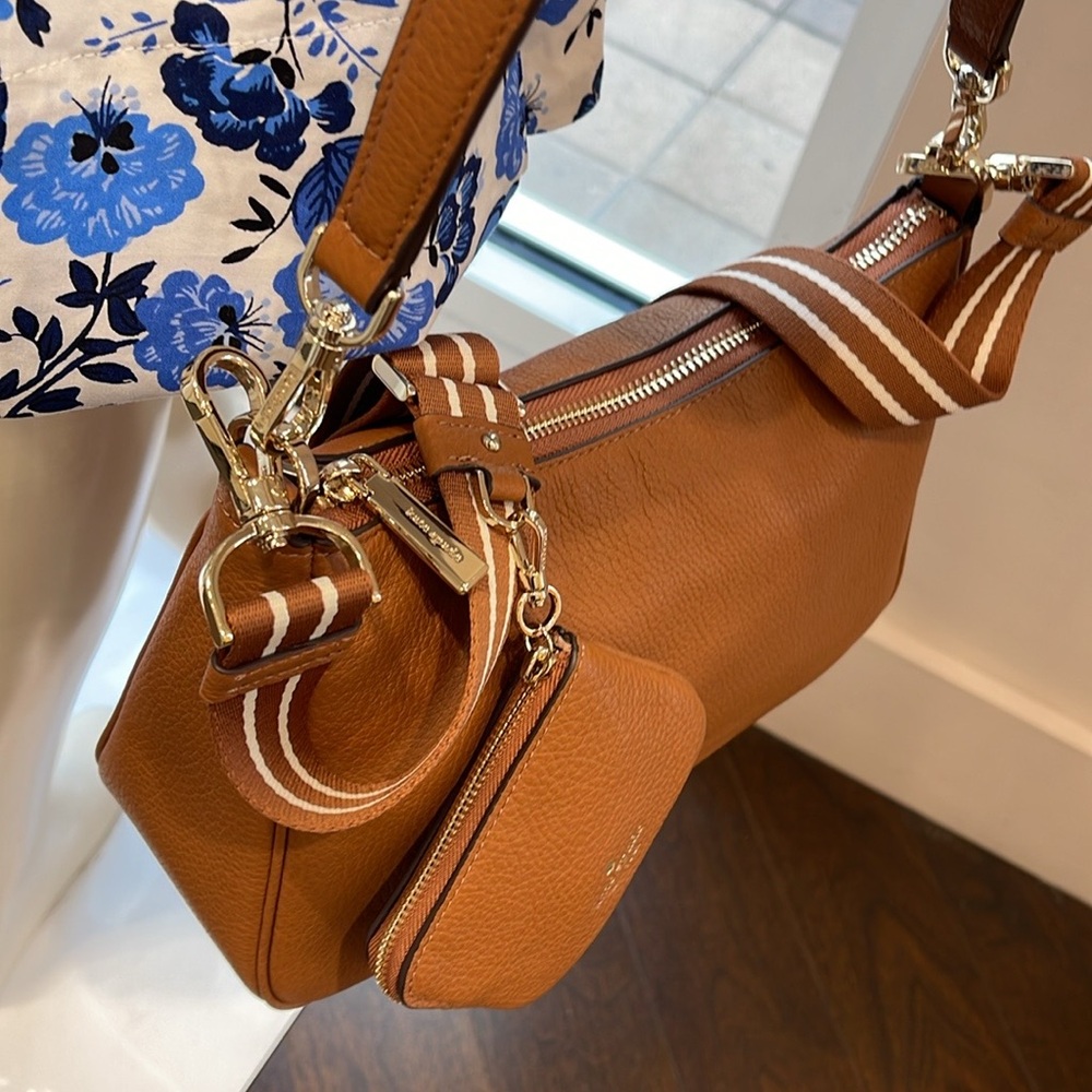 Kate Spade Rosie Shoulder Bag With Tech Attachment AirPod 
Warm Gingerbread 
NWT - Picture 10 of 16